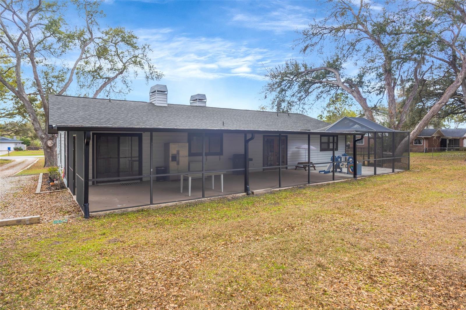 KNOLLWOOD ACRES - Residential