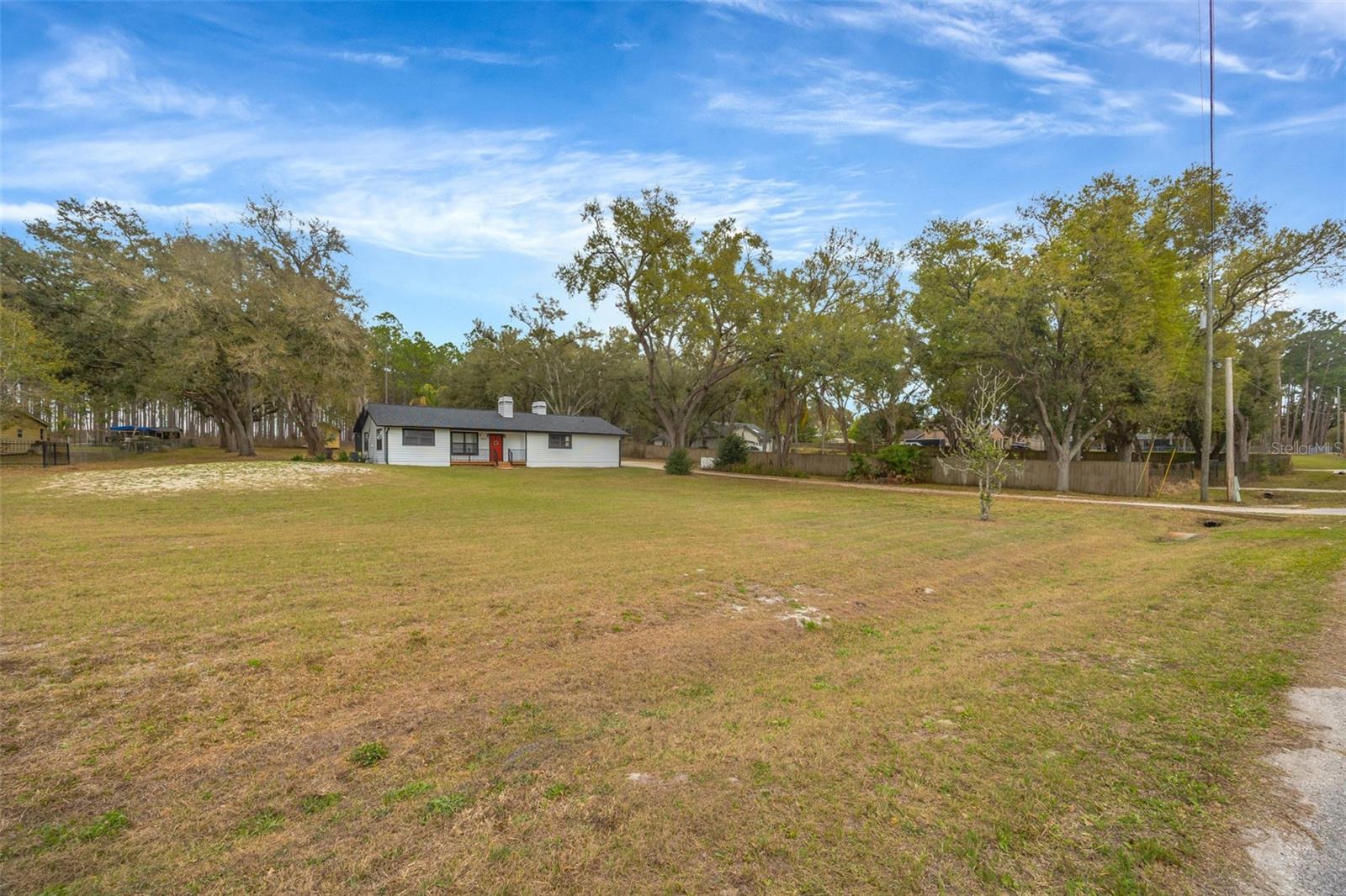 KNOLLWOOD ACRES - Residential