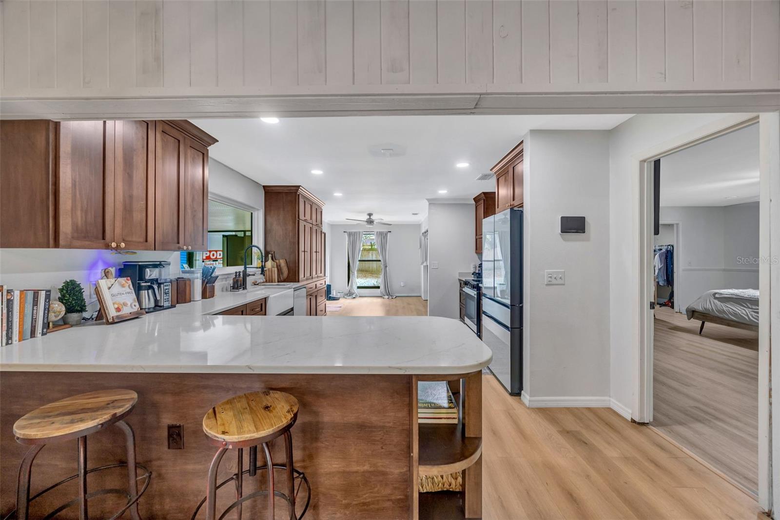 KNOLLWOOD ACRES - Residential