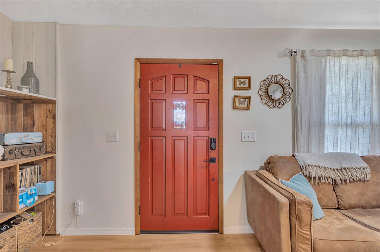 KNOLLWOOD ACRES - Residential