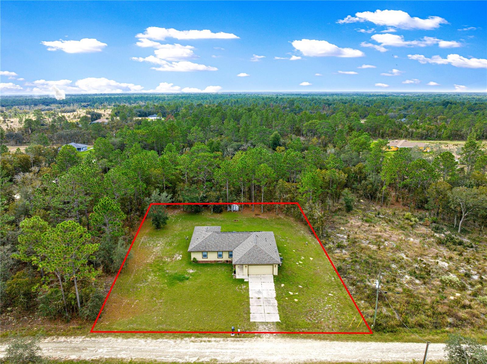 ROLLING HILLS - Residential