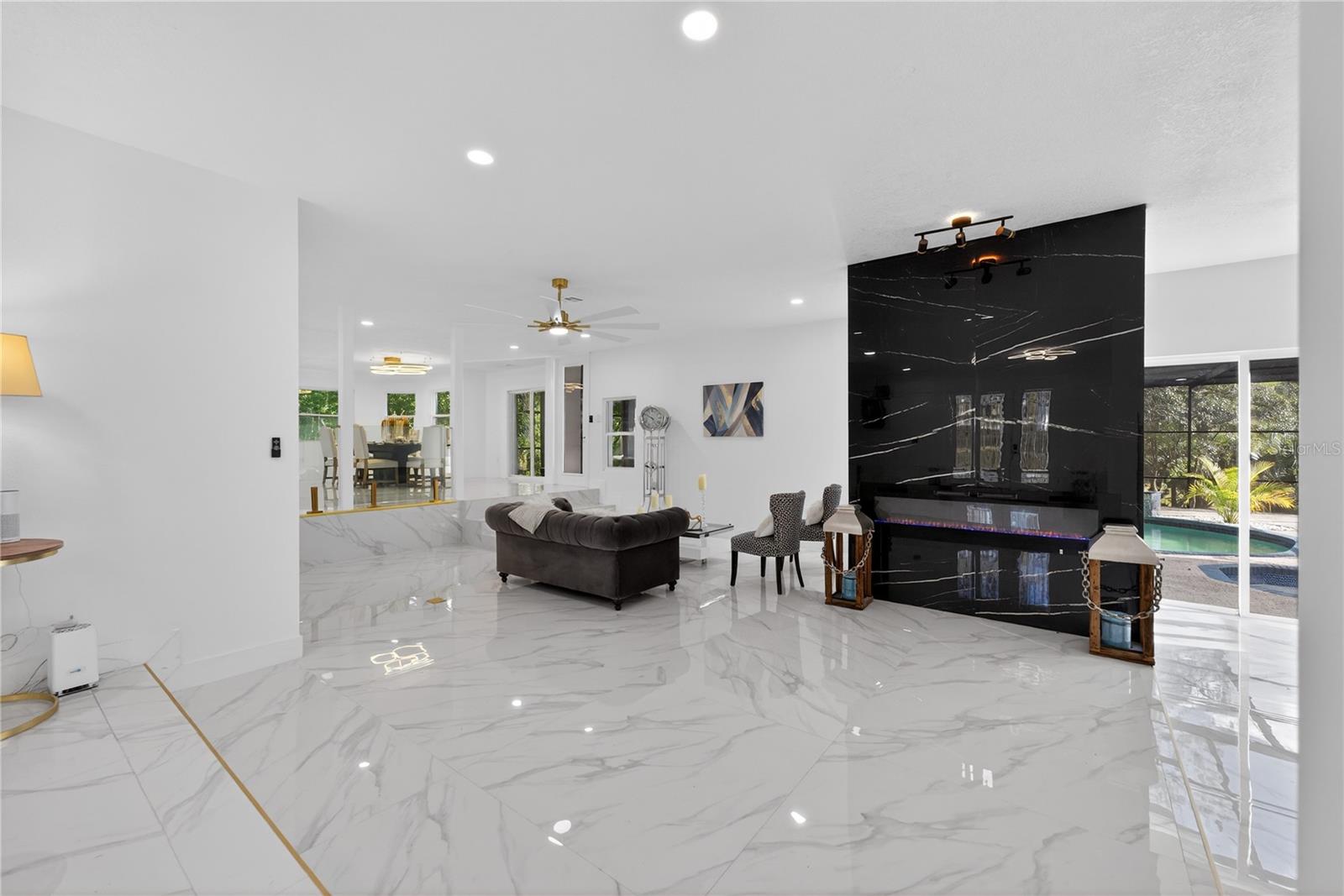 SWEETWATER CLUB UNIT 1 - Residential