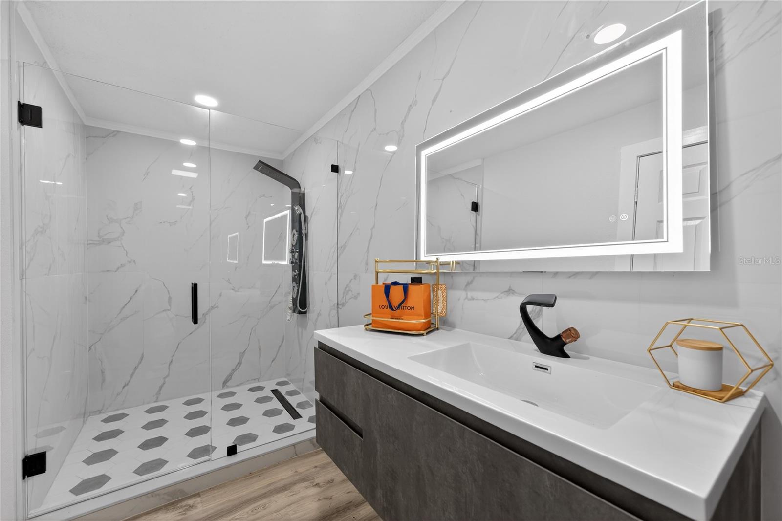 SWEETWATER CLUB UNIT 1 - Residential