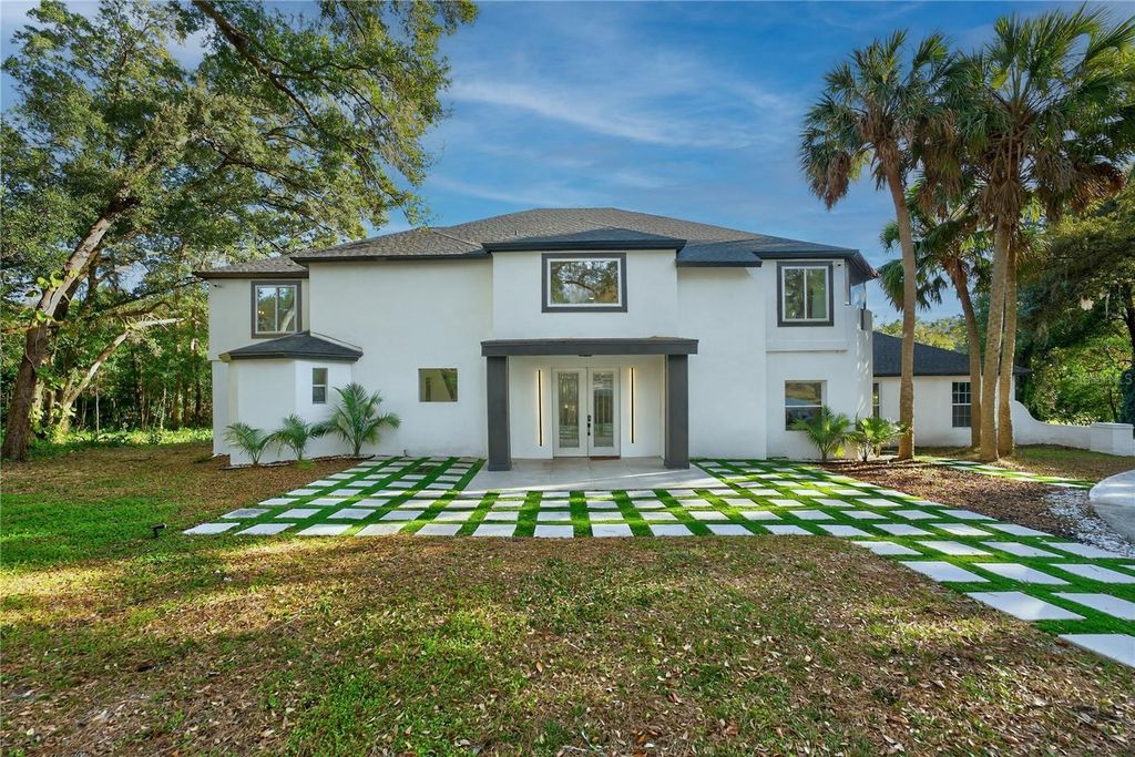 Photo of 305 Sweetwater Club Circle, Longwood, FL 32779 (MLS # O6376694)