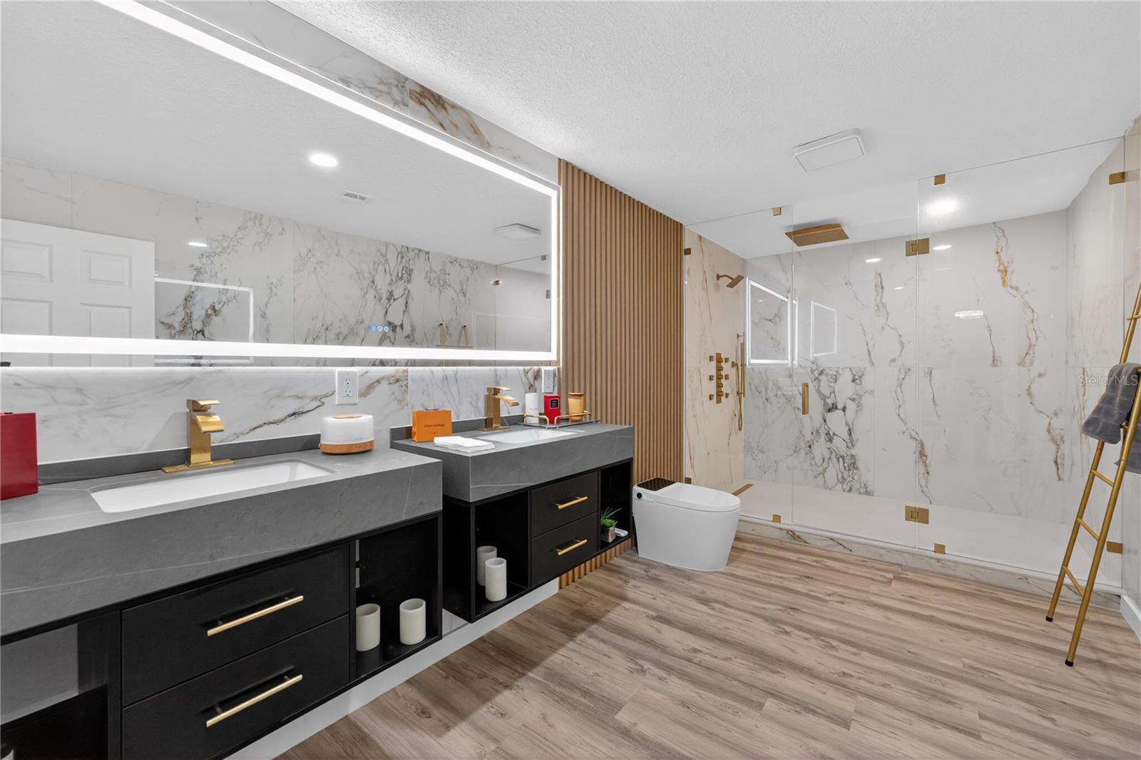 SWEETWATER CLUB UNIT 1 - Residential