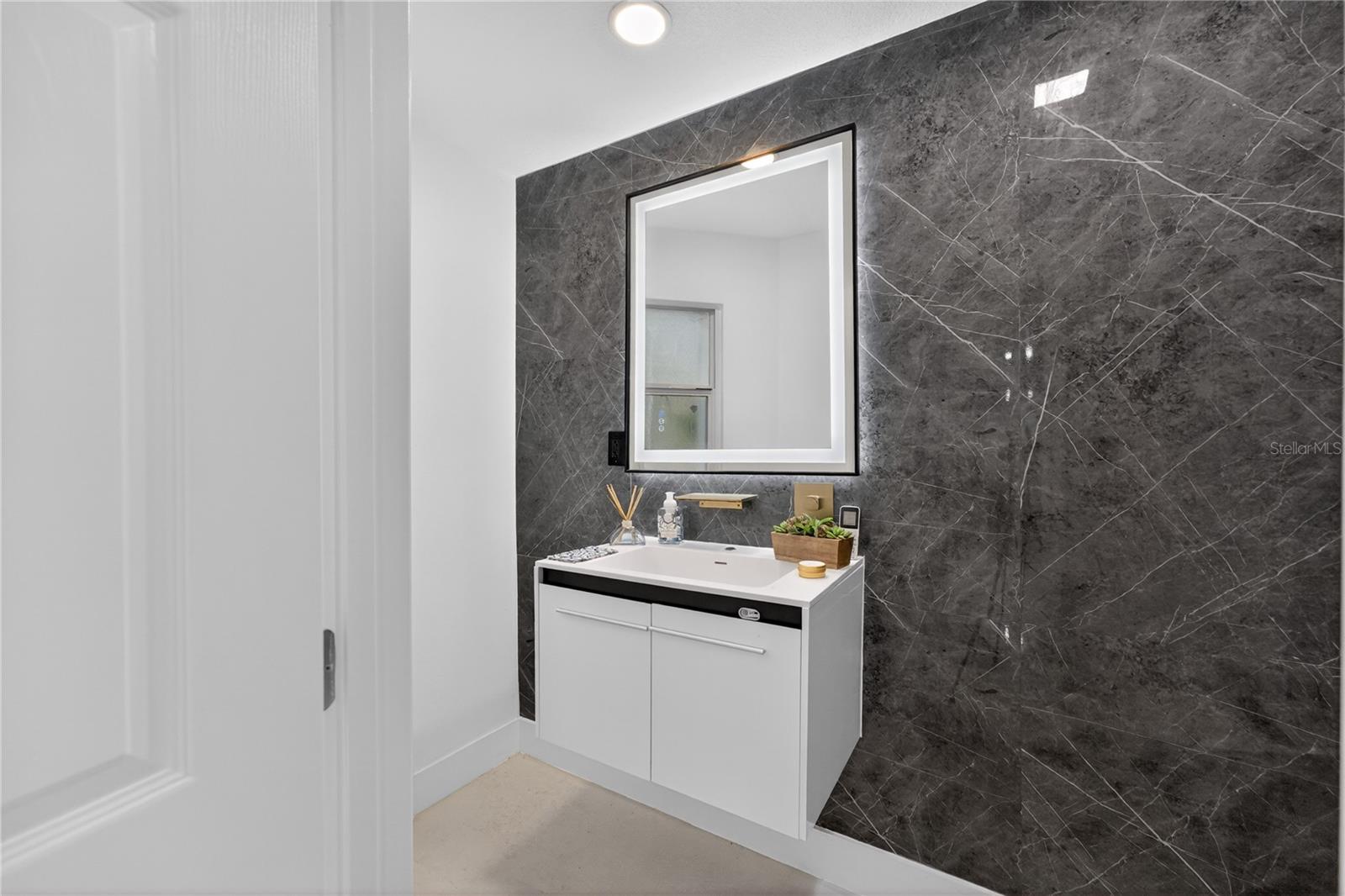 SWEETWATER CLUB UNIT 1 - Residential