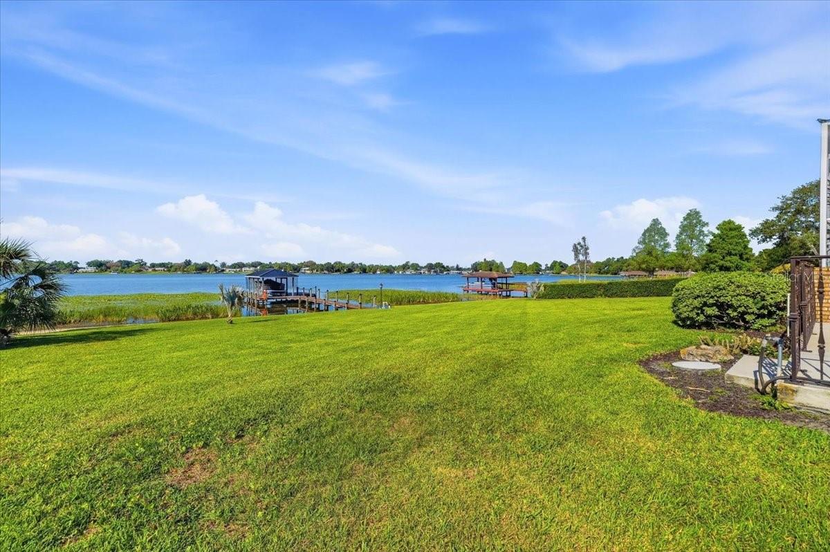 THE SHORES - Residential