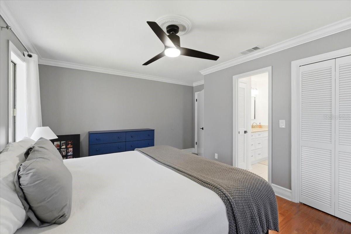 THE SHORES - Residential