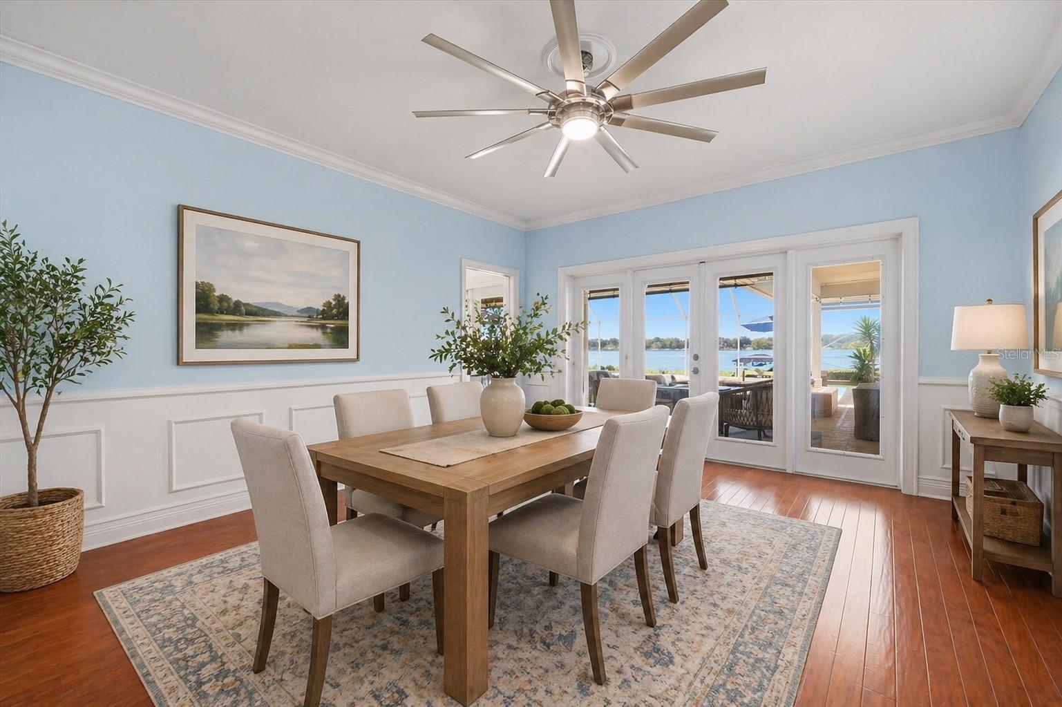 THE SHORES - Residential