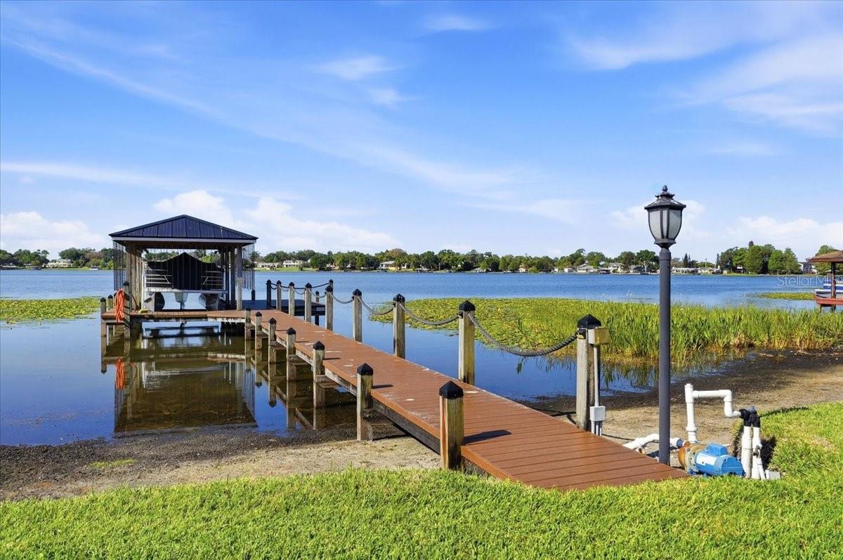THE SHORES - Residential