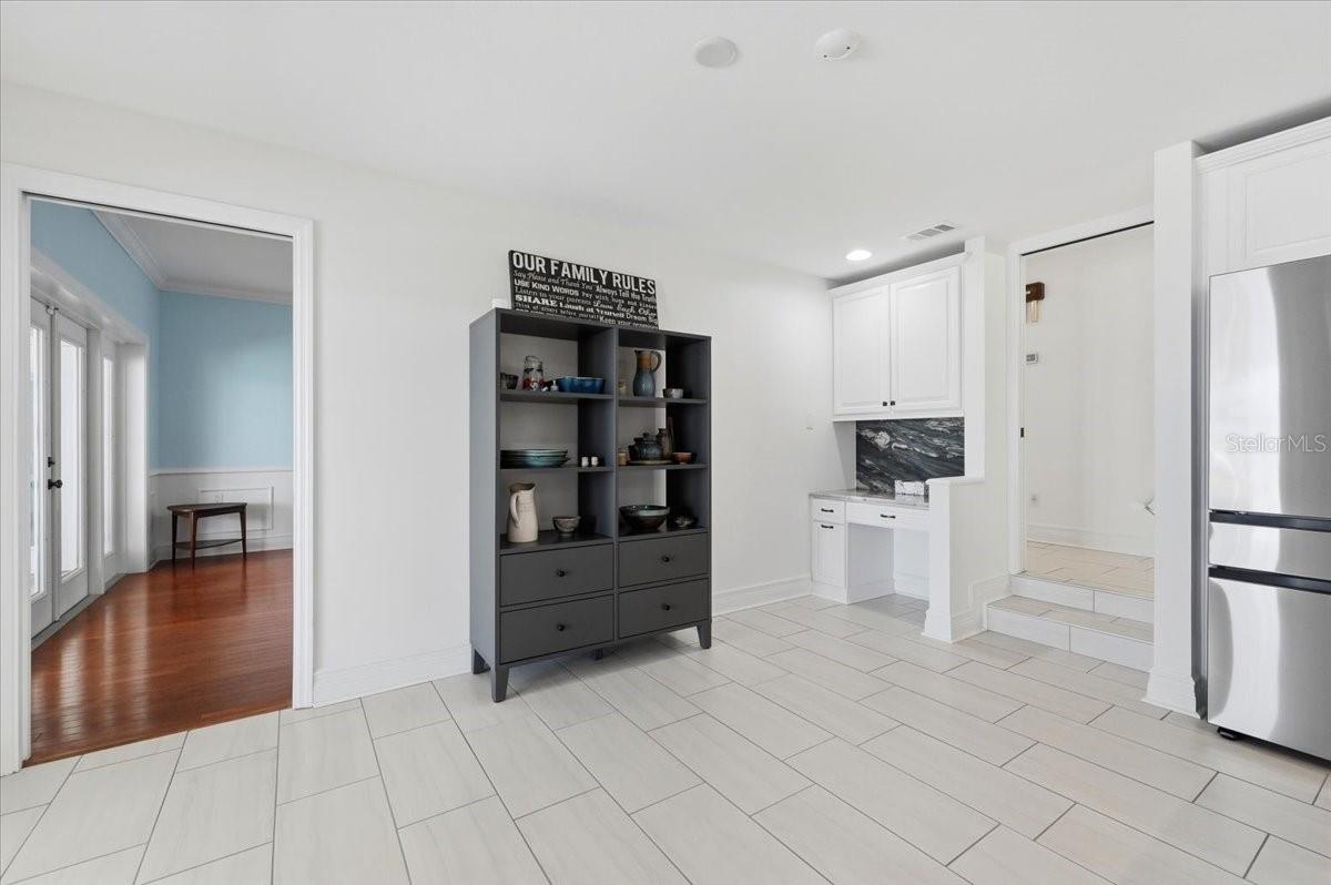 THE SHORES - Residential