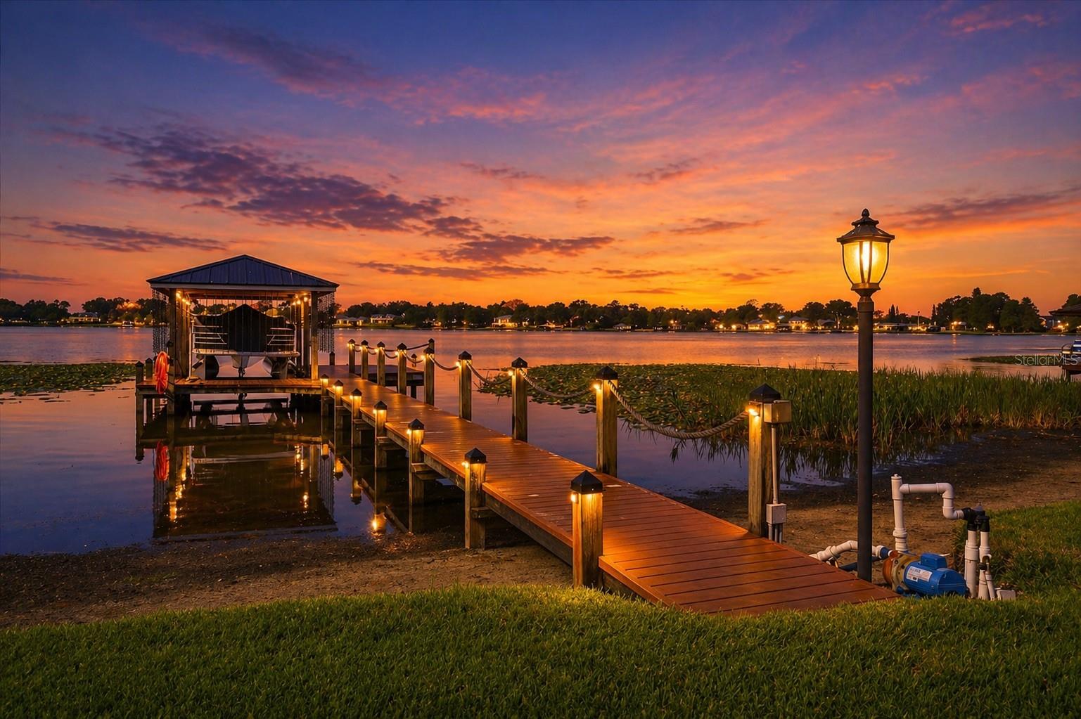 THE SHORES - Residential