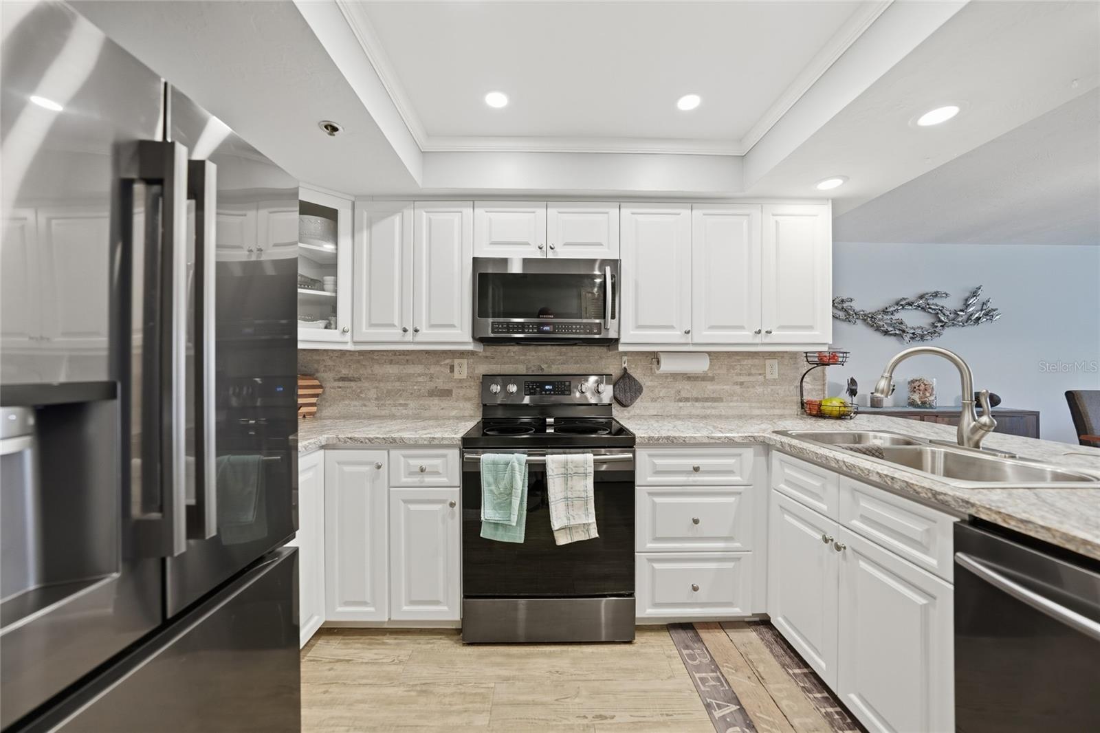 ROLLS LANDING PH 03 BLDG 06 - Residential