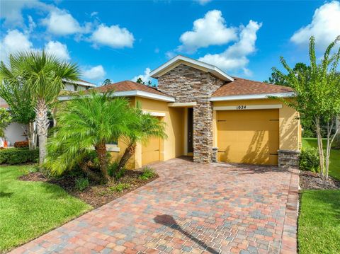 Photo of 1024 Harbor Ridge Drive, Poinciana, FL 34759 (MLS # S5088800)
