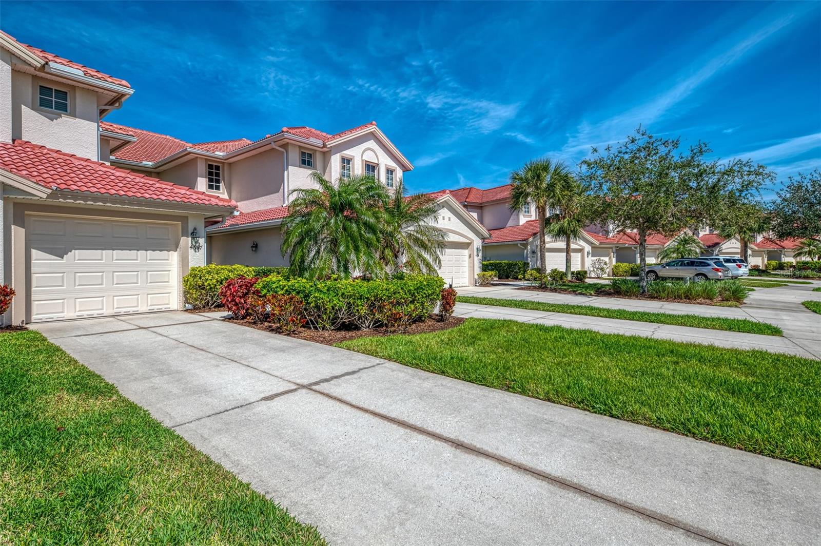 RIVERWOOD - Residential