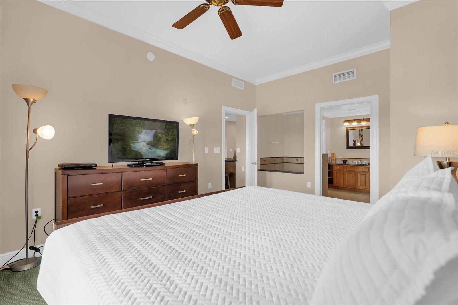 HERITAGE CROSSING CONDO PH 12 - Residential Lease