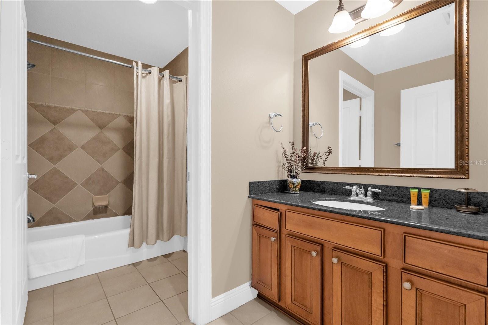 HERITAGE CROSSING CONDO PH 12 - Residential Lease