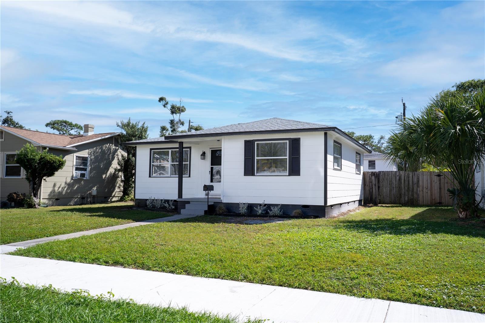 HALLS CENTRAL AVE 03 - Residential