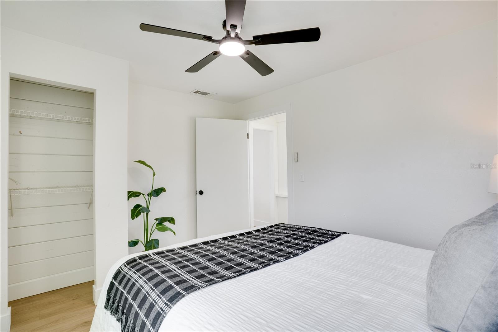 HALLS CENTRAL AVE 03 - Residential