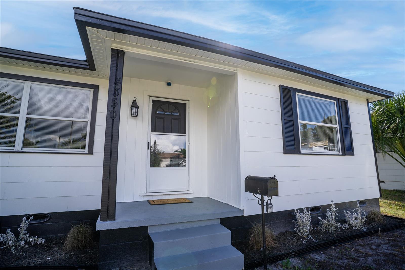 HALLS CENTRAL AVE 03 - Residential