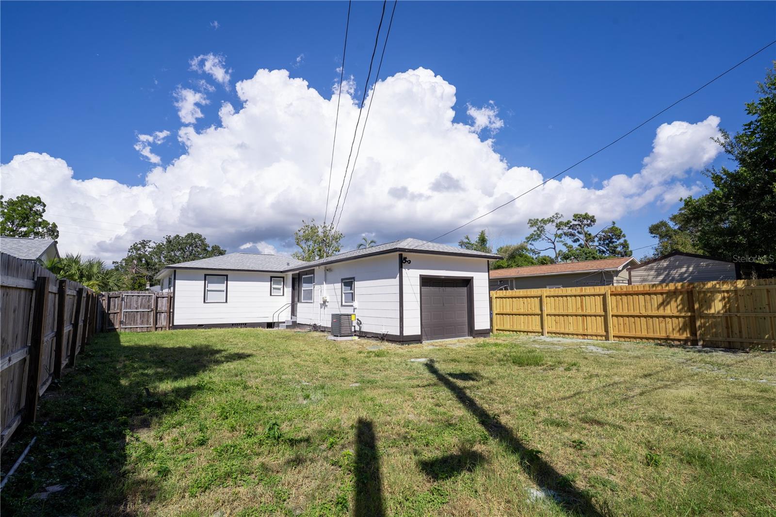 HALLS CENTRAL AVE 03 - Residential