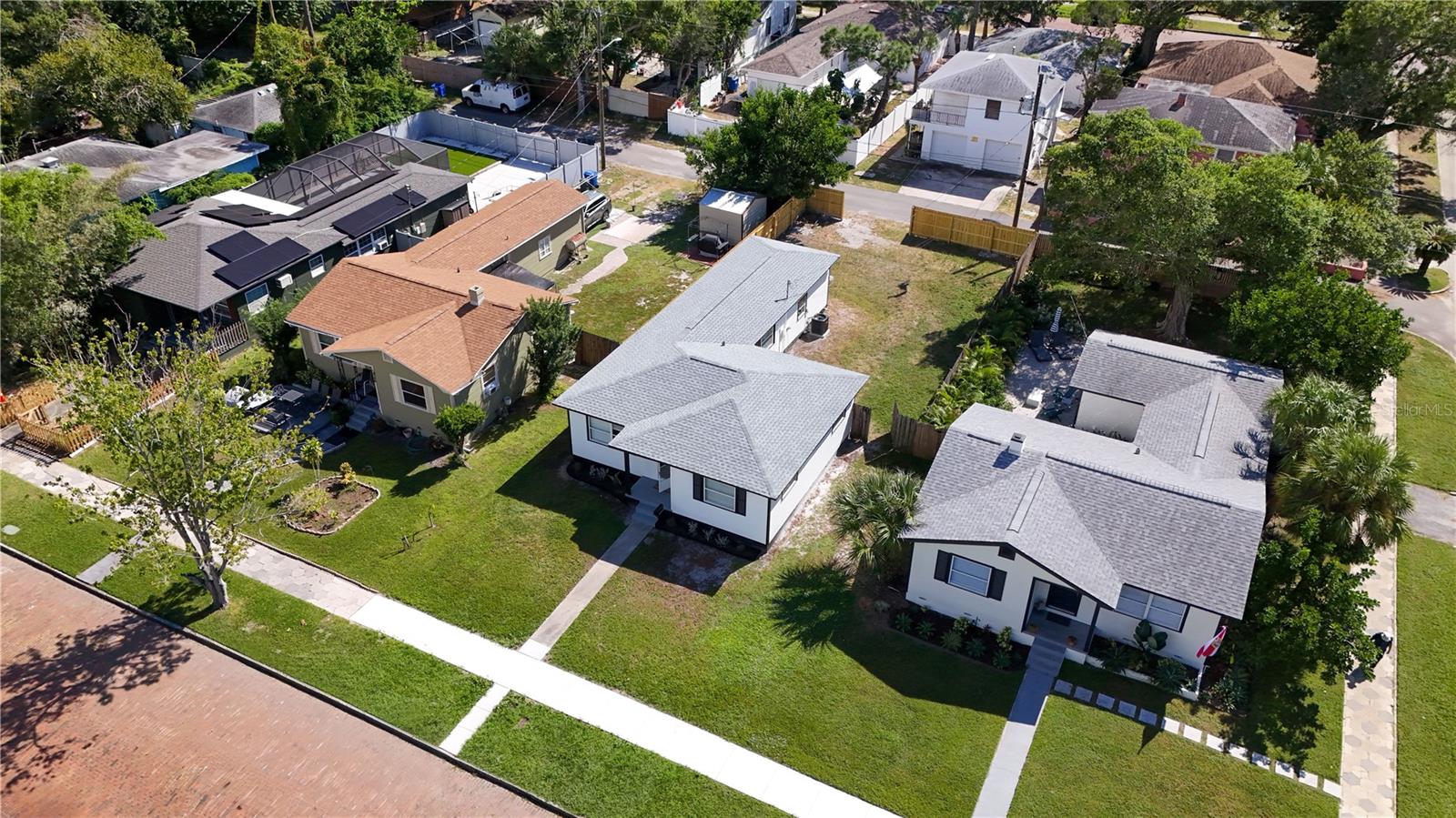HALLS CENTRAL AVE 03 - Residential