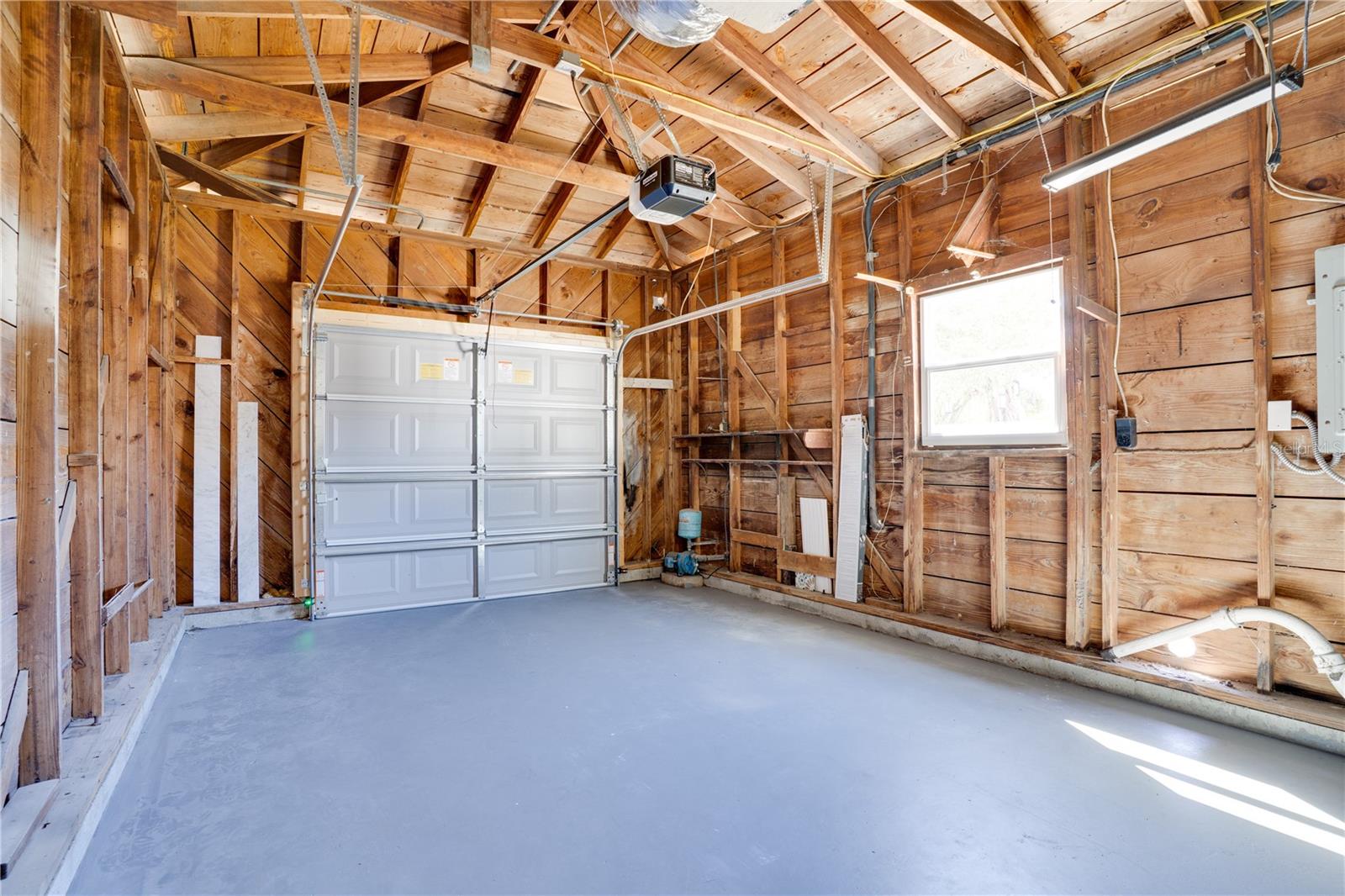 HALLS CENTRAL AVE 03 - Residential