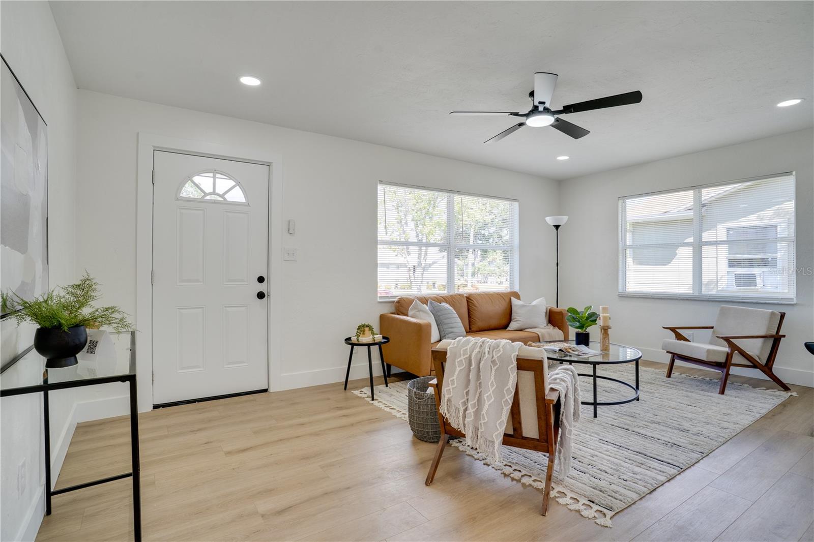 HALLS CENTRAL AVE 03 - Residential