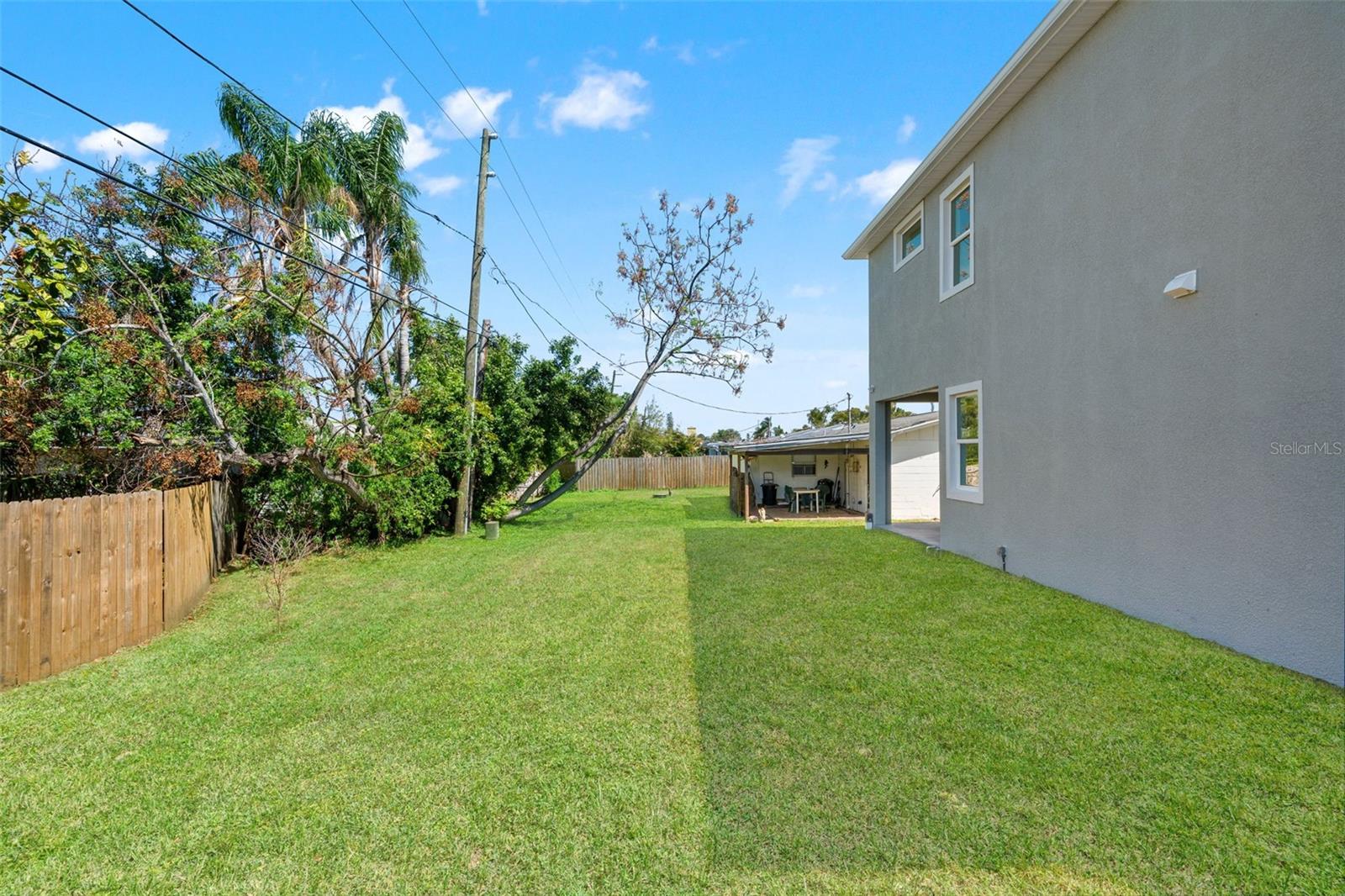 BEACON SQUARE - Residential