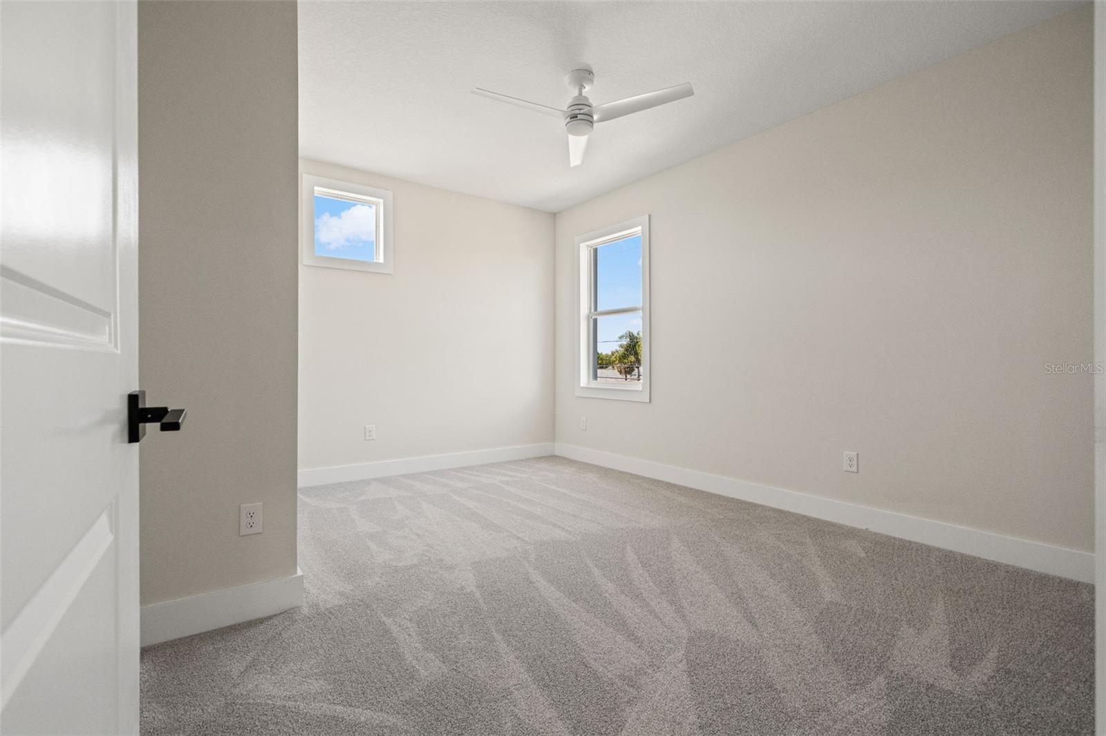 BEACON SQUARE - Residential