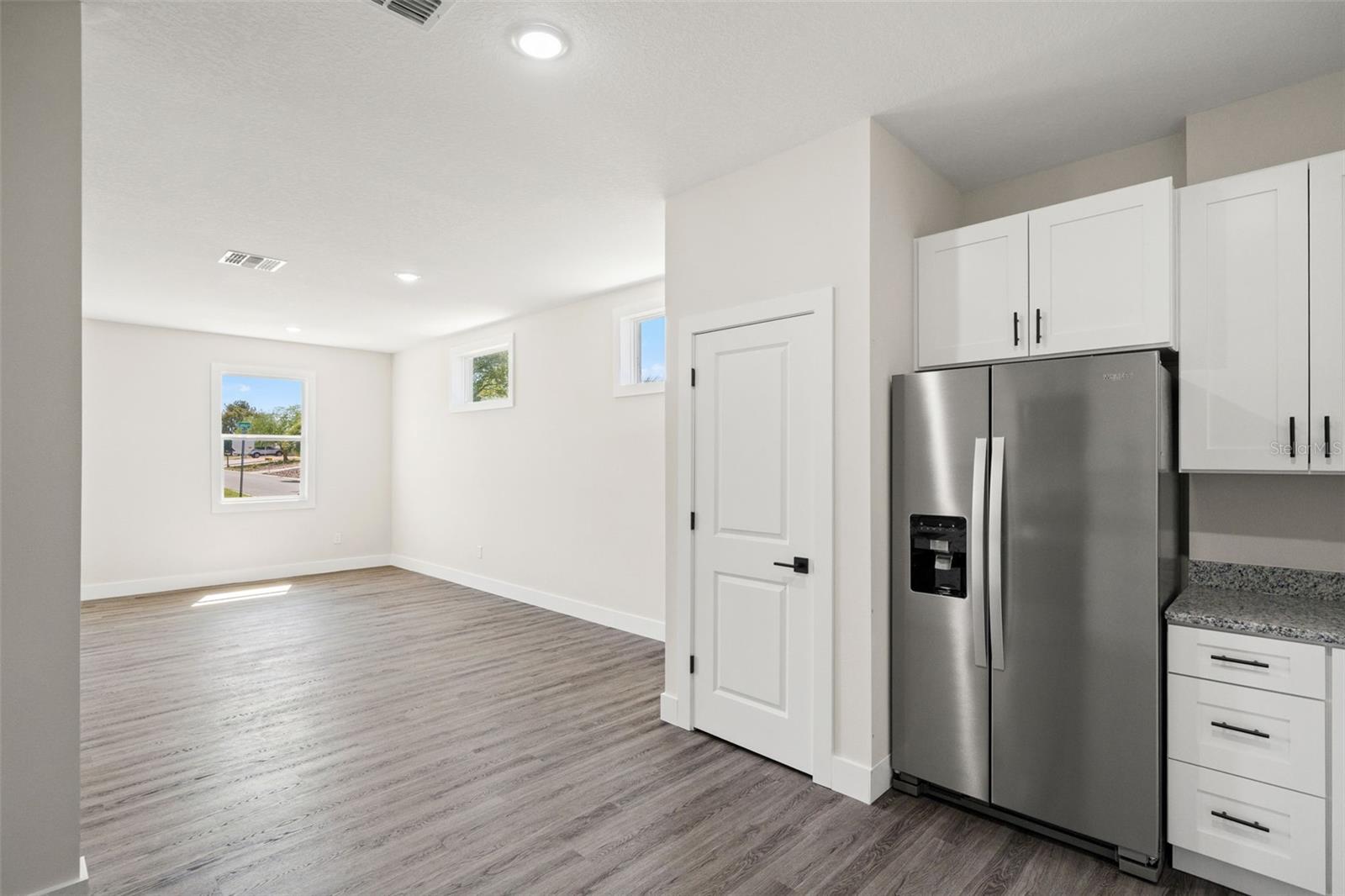 BEACON SQUARE - Residential