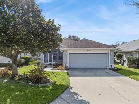 Photo of 21704 Loch Haven Pass, Leesburg, FL 34748 (MLS # G5107955)