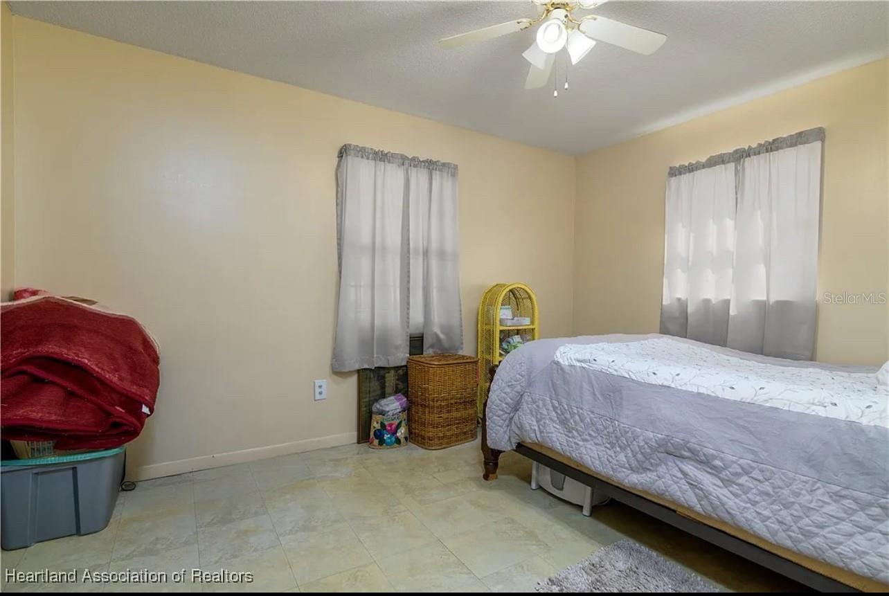 AVON PARK LAKES - Residential