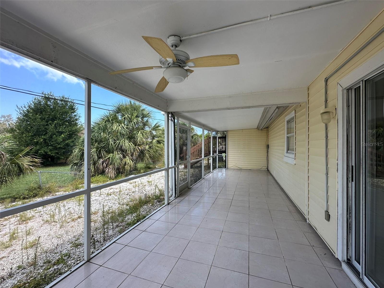 SOUTH VENICE UNIT 13 - Residential Lease