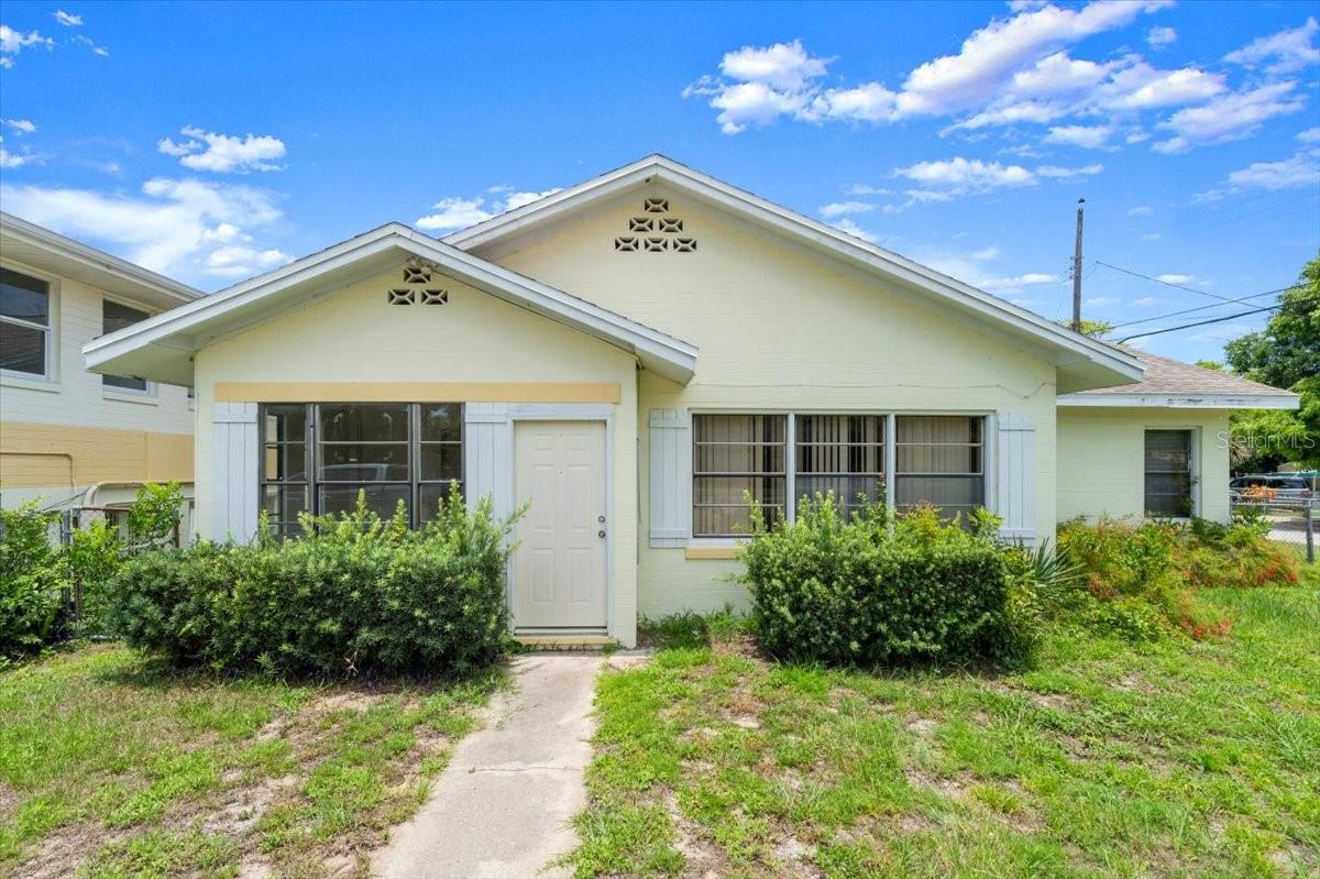 OAKRIDGE PARK - Commercial Sale