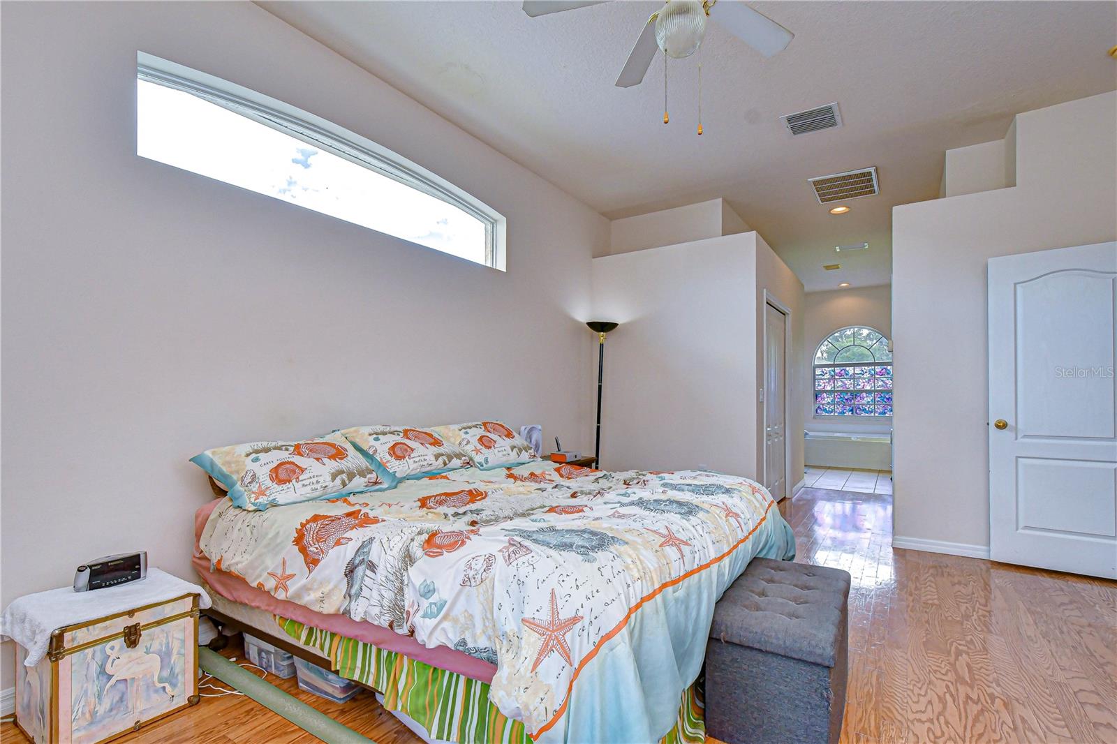 TWIN LAKES - Residential