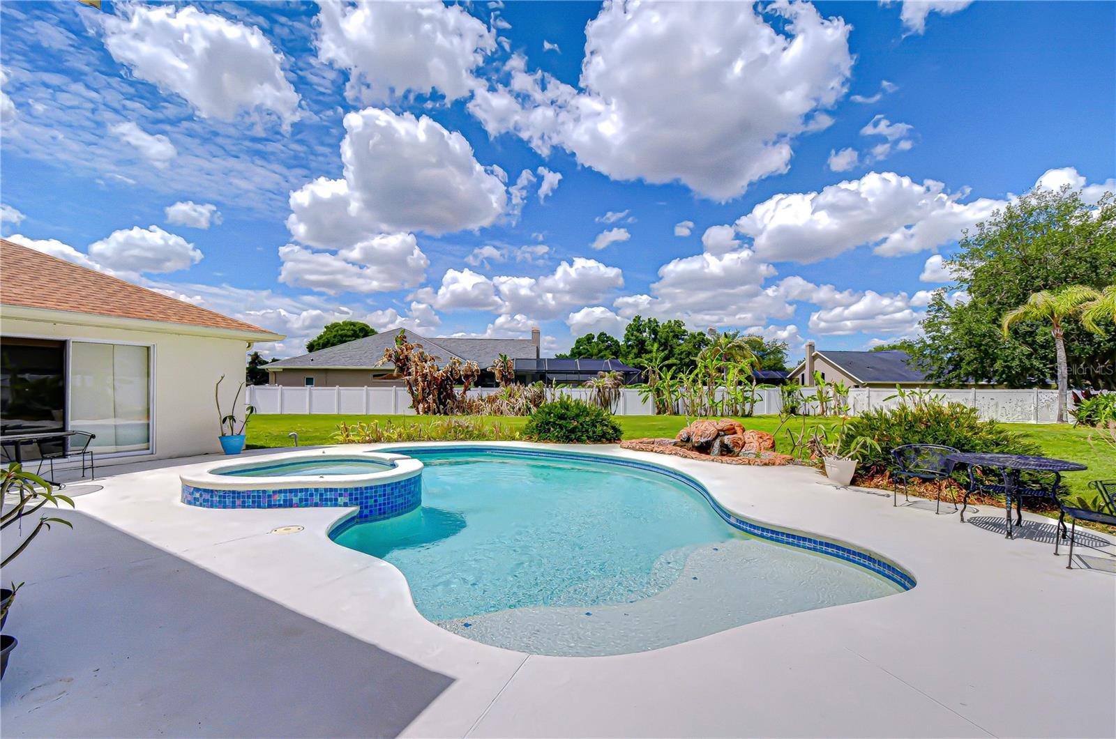 2833 MOSSY TIMBER TRAIL