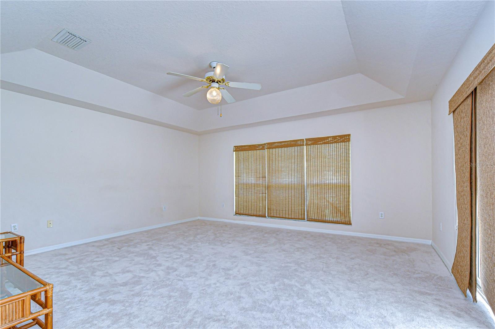 TWIN LAKES - Residential