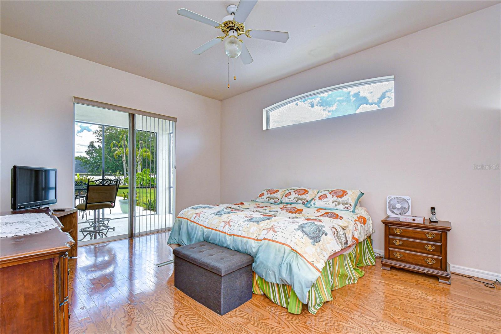 TWIN LAKES - Residential