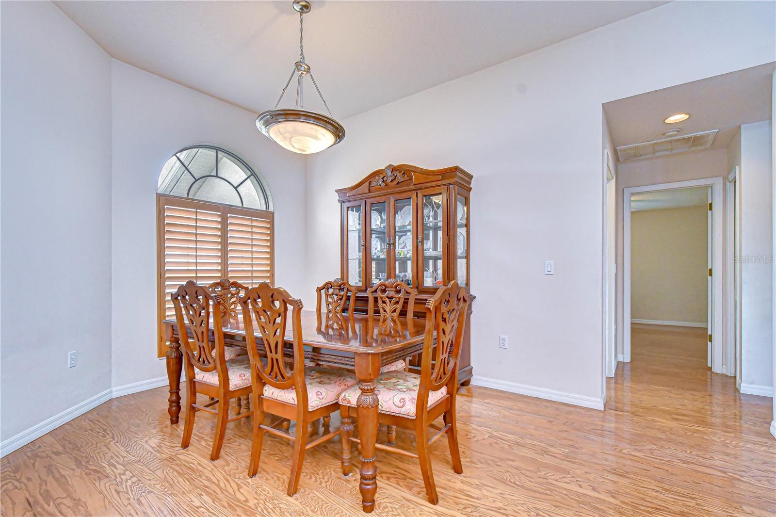 TWIN LAKES - Residential