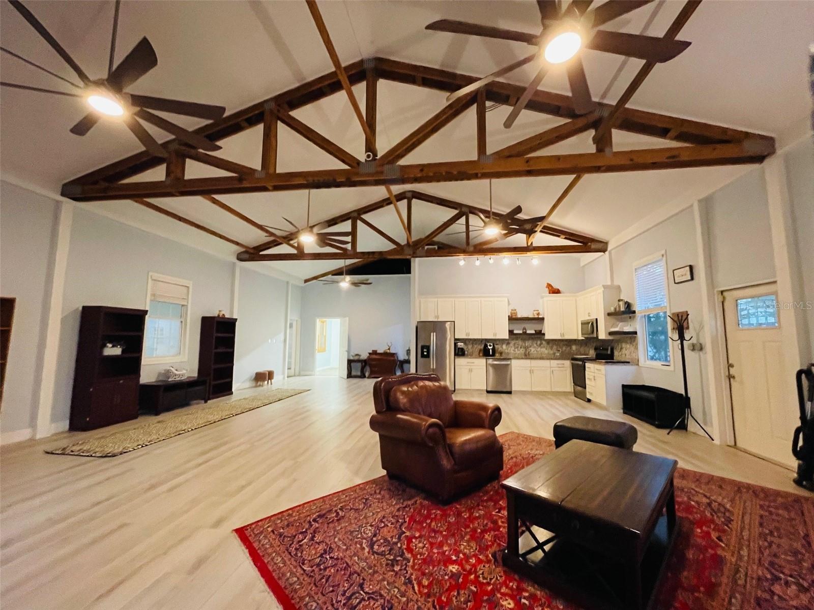 FLORIDA GROVES COMPANYS FIRST ADD TO BLACK HAMMOCK - Residential
