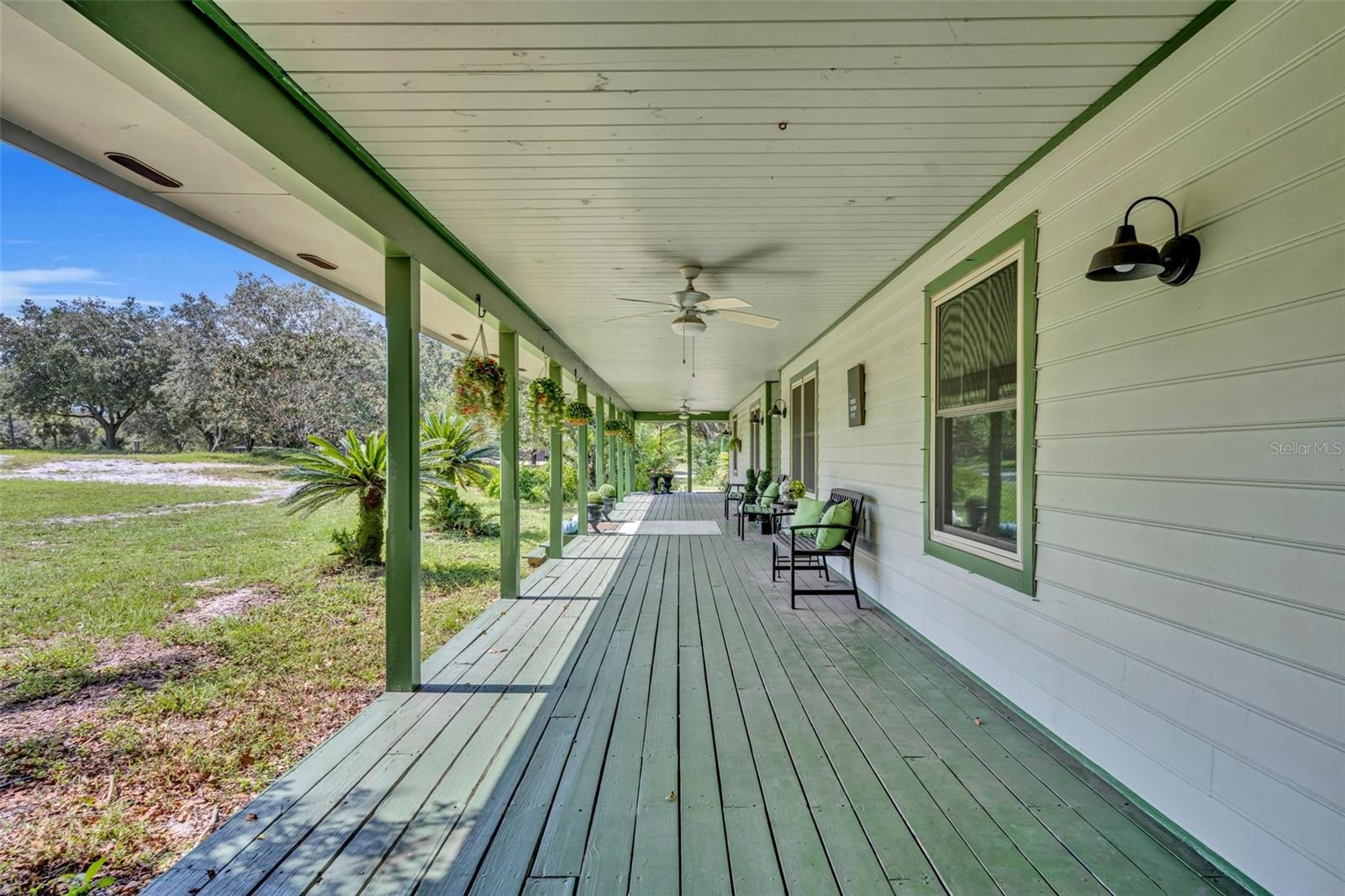 FLORIDA GROVES COMPANYS FIRST ADD TO BLACK HAMMOCK - Residential