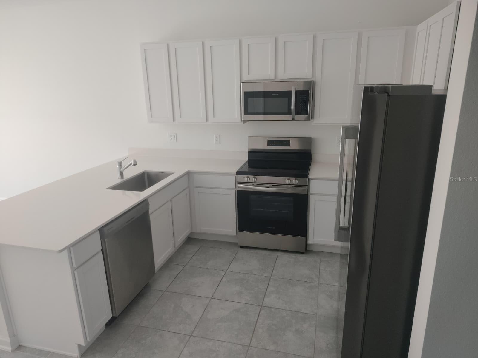 WESTVIEW 22 TH - Residential Lease