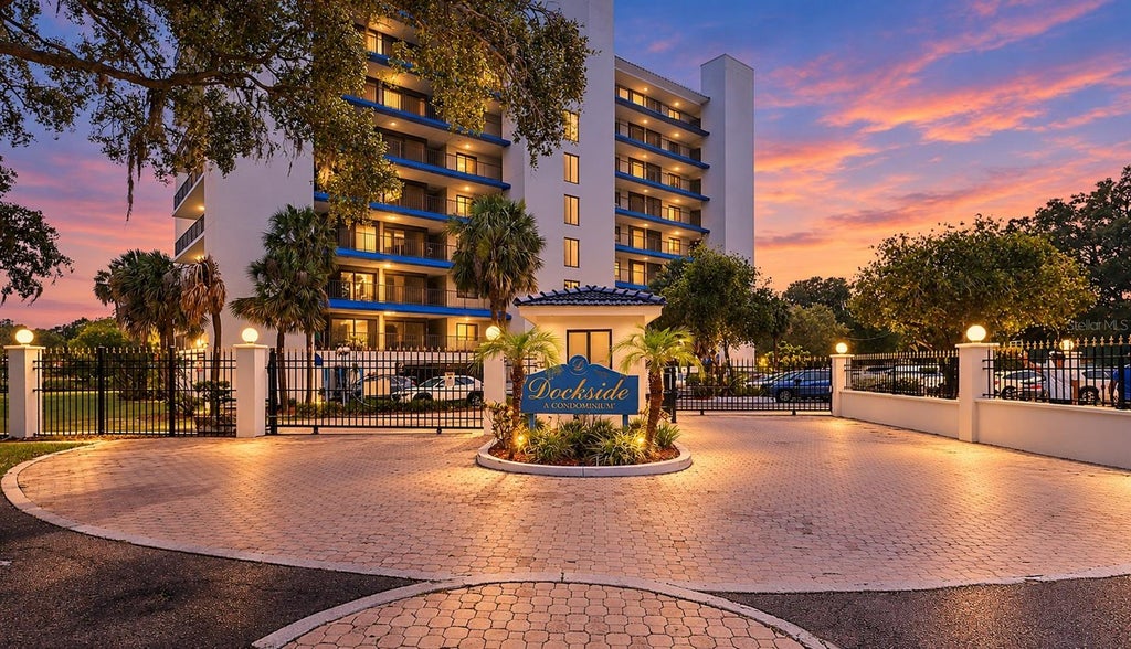 Photo of 2780 N Riverside Drive #502, Tampa, FL 33602 (MLS # TB8518935)