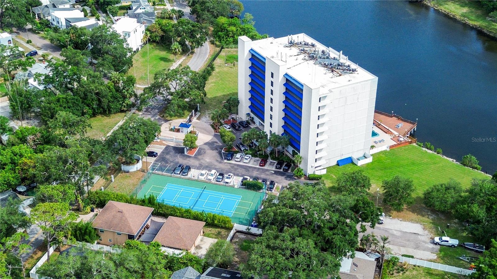 2780 N RIVERSIDE DRIVE 502