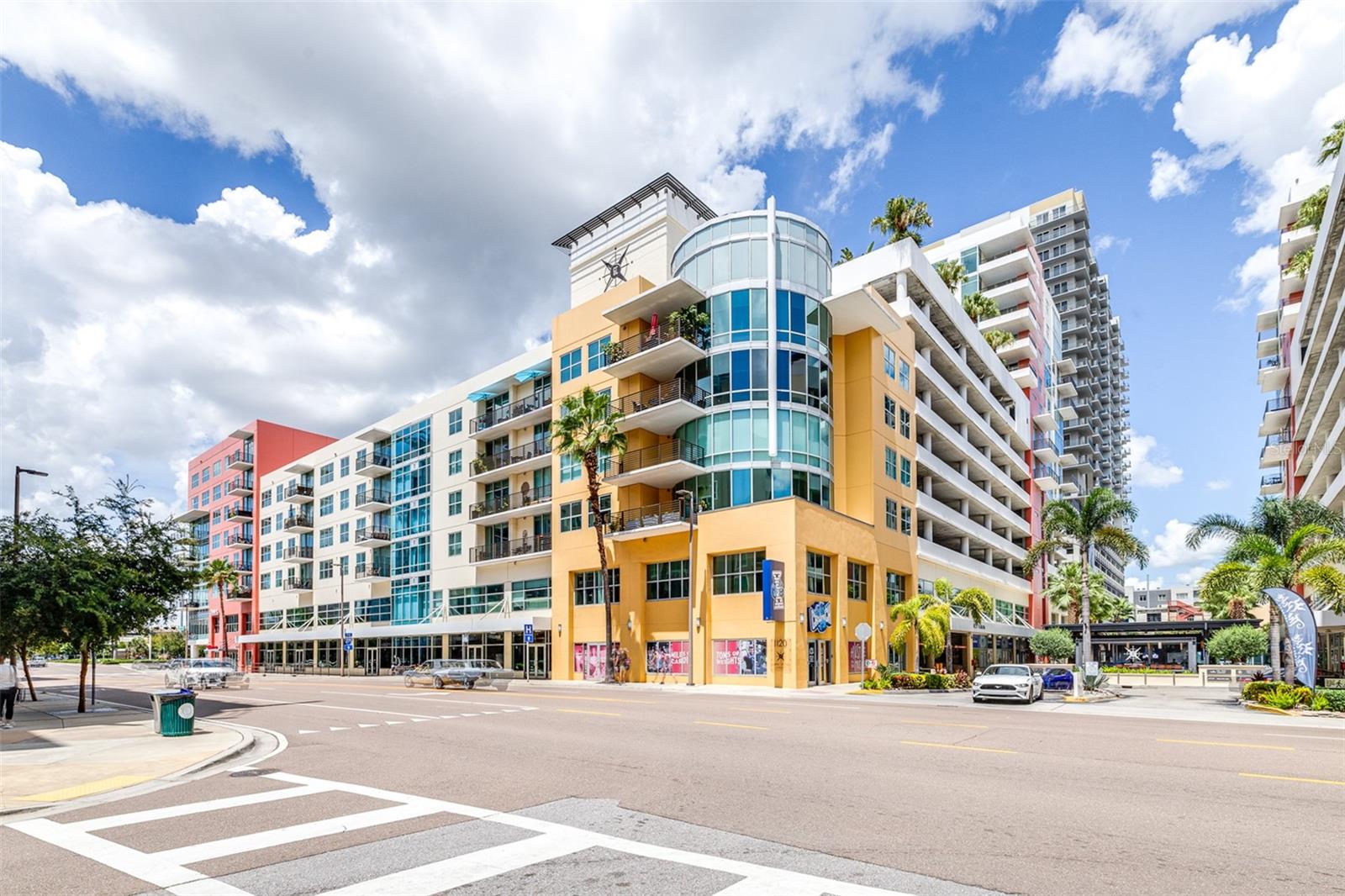 1120 E KENNEDY BOULEVARD 1021