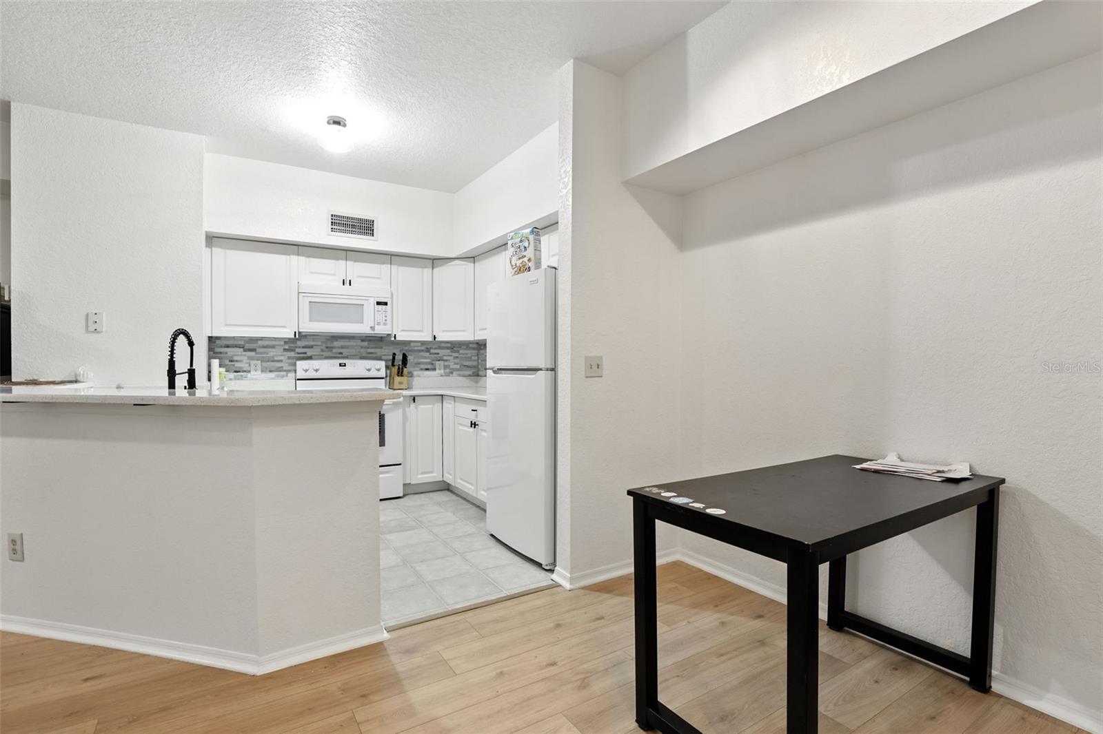 BONA VISTA CONDO - Residential