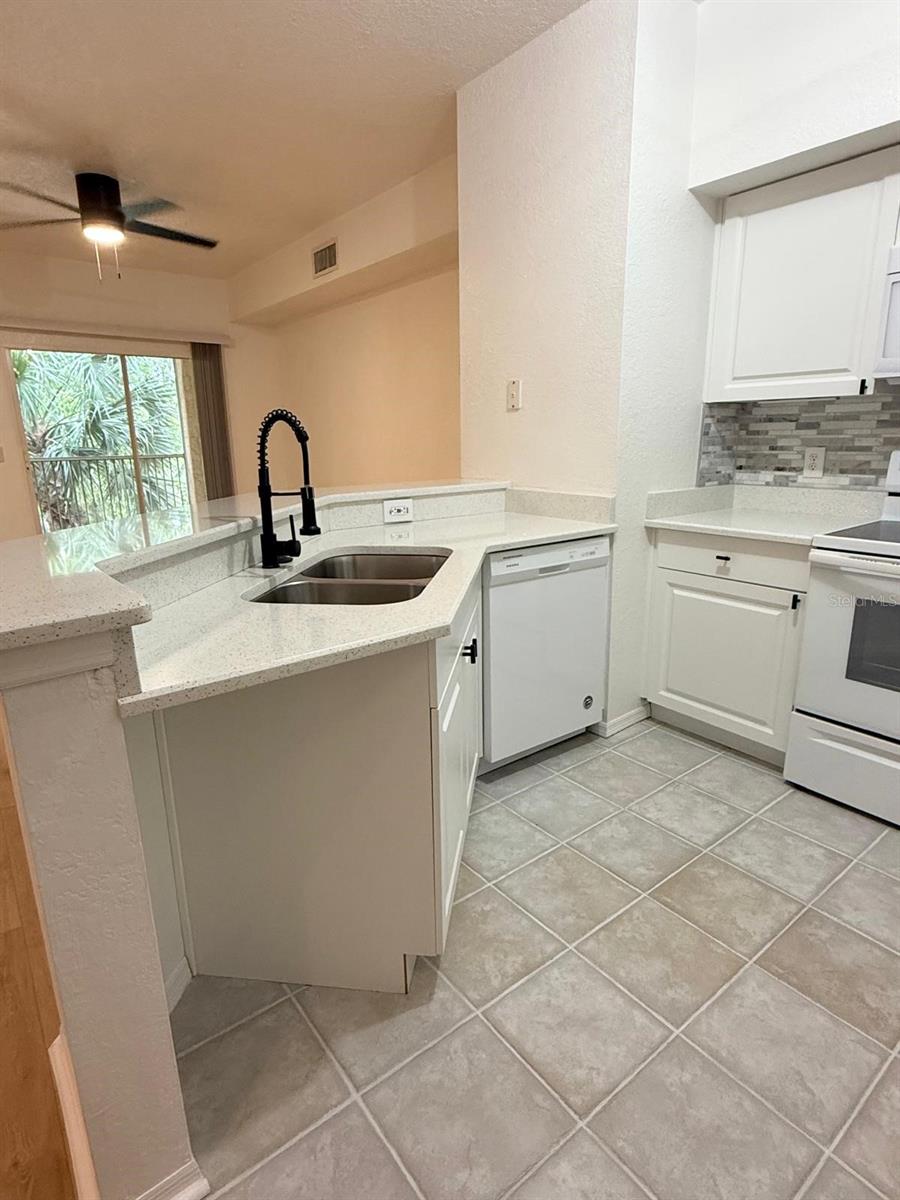826 CAMARGO WAY 307