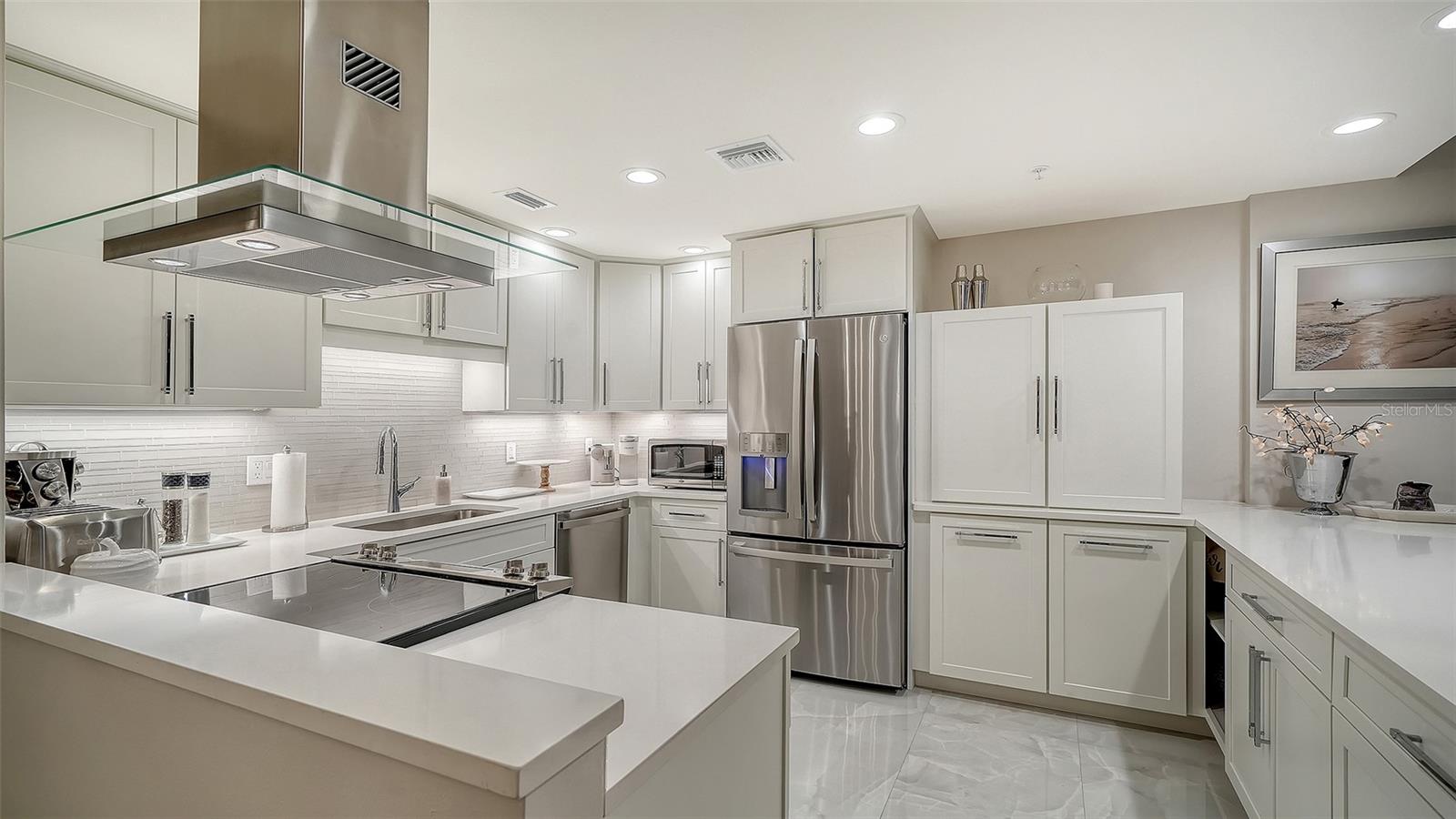 ISLANDER CLUB OF LONGBOAT - Residential