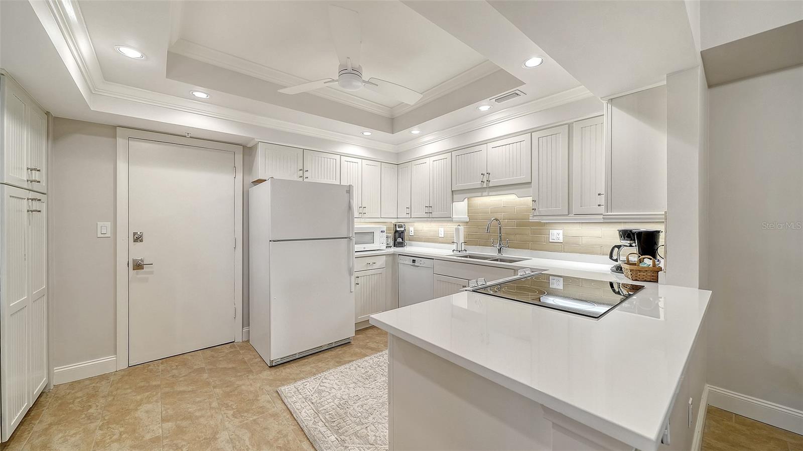 ISLANDER CLUB OF LONGBOAT - Residential